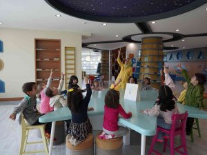 Hatice Hatun Külliyesi Çocuk Mektebi Ve Kop Çocuk Kütüphanesi Eğitime Değer Katıyor