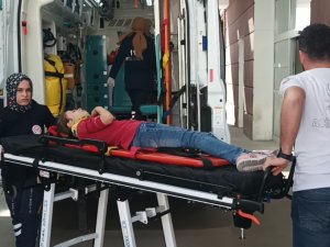 Otomobilin Çarpıp Kaçtığı Çocuk Yaralandı