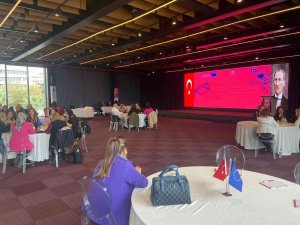 Türkiye’de Eğitim Sisteminin Güncel Ve Acil Sorunlarına Çözüm Aradılar