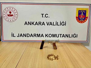 Üst Araması Yapılan Şahsın Üzerinden Tabanca İle Kurşun Çıktı