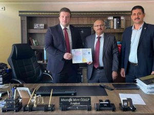 Gediz İ̇lçe Milli Eğitim Müdürlüğü ’Mesem Ustalık Telafi Programı’nı Tanıttı