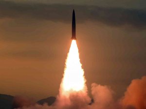 Güney Kore Genelkurmay Başkanlığı: “Kuzey Kore, Japon Denizi İstikametine 1 Kısa Menzilli Füze Fırlattı”