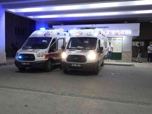 Asker Eğlencesinde Saçmaların Hedefi Olan Kadın Yaralandı