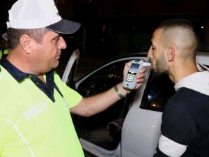 Direksiyonda Alkollü Yakalandı, “Alkol Yok” Deyip “Araç Kullanmadım” Dedi