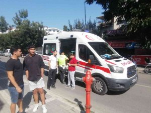 Zincirleme Kazada Yaralanan Sürücü Ambulansta Ağladı