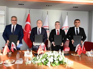 Erdemir’den Eğitime Destek