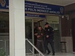 Dönerciden Ayran, Telefoncudan Telefon Çalan Hırsız Yakalandı