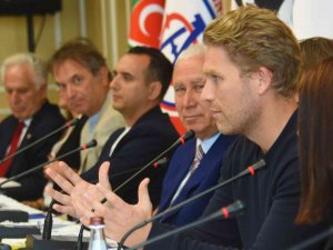Göztepe’nin Yeni Başkanı Ankersen Basınla Buluştu