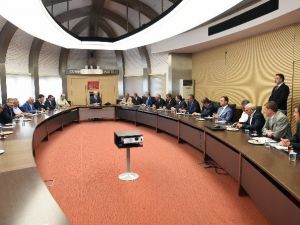 Kılıçdaroğlu, Doğu Ve Güneydoğu’daki Stk Temsilcileriyle Görüştü