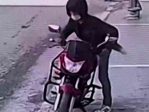Muhtarın Motosikletini Böyle Çaldılar