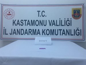 Kastamonu’da Jandarma Ekiplerinden 2 Ayrı Uyuşturucu Operasyonu: 3 Gözaltı