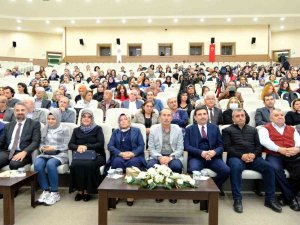 Sivas’ta “Ömürlük Şarkılar Şarkılaşan Ömürler" Konseri Düzenlendi