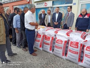 Takep İle Çiftçilere Tohumlar Dağıtıldı