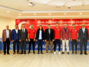 Alanya Trıatlonu Heyecanı Başlıyor