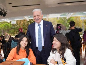 Ümraniye Belediyesi’nden Öğrencilere Erasmus Bilgilendirme Semineri