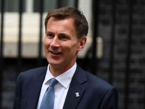 İ̇ngiltere’nin Yeni Maliye Bakanı Jeremy Hunt Oldu