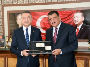 Cumhurbaşkanı Yardımcısı Oktay’dan Malatya Büyükşehir Belediyesi’ne Övgü