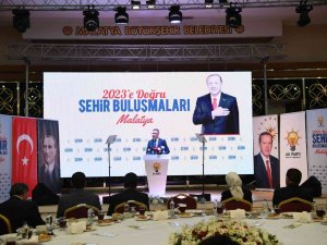 Cumhurbaşkanı Yardımcısı Oktay: "Kılıçdaroğlu Abd’de Turistik Gezi Yapıyor"