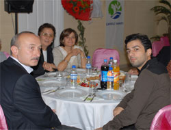 Çaydef'ten burs yemeği