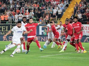 Spor Toto Süper Lig: Corendon Alanyaspor: 1 - Fta Antalyaspor: 0 (İ̇lk Yarı)