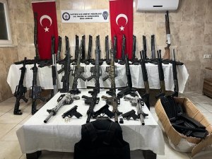 Durdurulan Araçtan Cephanelik Çıktı