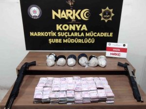 Konya’da “Topal” Lakaplı Uyuşturucu Satıcısı Ve Yardımcısı Tutuklandı