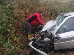 Yağışlı Hava Trafik Kazalarını Beraberinde Getirdi