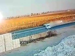 Şanlıurfa’da Kaza Anı Kamerada: 4 Yaralı
