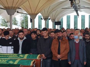 Hdp’li Milletvekillerinin Karıştığı Kazada Hayatını Kaybeden Taksi Şoförü Defnedildi