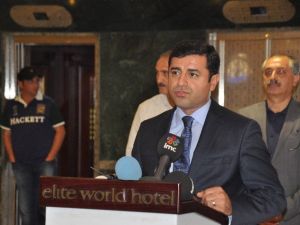 Demirtaş: “Allah’ı Kandırmaya Çalışan İnsanlar Dünyanın En Tehlikeli İnsanlarıdır”