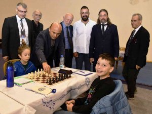 Altınova Belediyesi 15. Ulusal Satranç Turnuvası Başladı