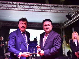 Altıeylül’de Ahmet Selçuk İ̇lkan Rüzgarı