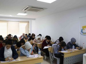 Öğrencilerden Canpolat’a Teşekkür