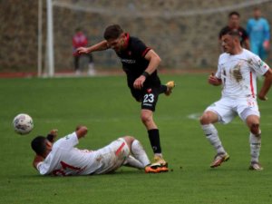 Tff 3. Lig: Gümüşhane Sportif Faaliyetler: 1 - Ayvalıkgücü Belediyespor: 2
