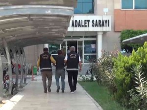 Kuyumcudan Çaldığı Altın Ve Paralarla Yakalandı