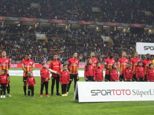 Spor Toto Süper Lig: Kayserispor: 0 - Galatasaray: 0 (Maç Devam Ediyor)