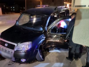 Yüksekova’da Trafik Kazası: 2 Yaralı