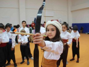 Ya Hak Deyip, Kepazeyi Çekiyorlar