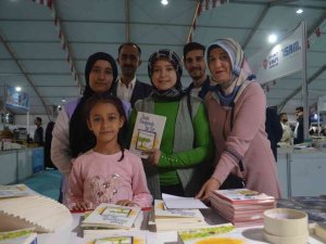 Kitap Fuarının En Küçük Yazarı