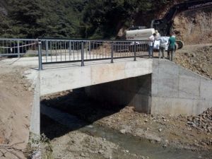 Akçakoca’da Köprü İnşaatı Tamamlanarak Ulaşıma Açıldı