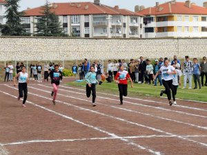 Akşehir’de 4. Zekai Baloğlu Atletizm Yarışmasına Yoğun İlgi