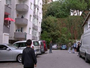 Maltepe’de Çekiçle Kadın Cinayeti: Çocuğunun Gözleri Önünde Bakıcıyı Öldürdü