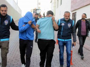 Dolandırıcılar Bu Kez De Kendilerini Avukat Olarak Tanıttı