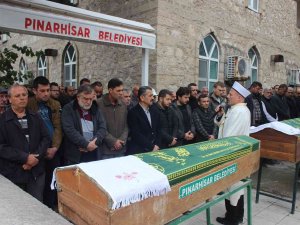 Kırklareli’nde Ormanlık Alanda Ölü Bulunan İki Arkadaş Toprağa Verildi