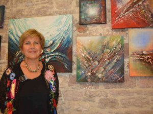 Atık Malzemelerle Yapılan Eserler Öğrencilere Burs Olacak