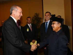 Erdoğan, Endonezya 3. Cumhurbaşkanı Habibie’yi Kabul Etti