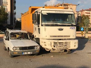 Elazığ’da Trafik Kazası: 2 Yaralı