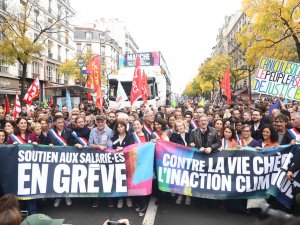 Fransa’da Hayat Pahalılığı Protestosu