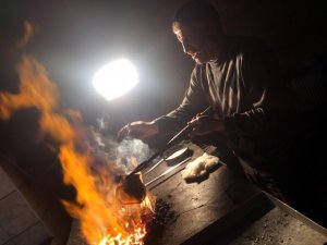 Bakırcılık Erzincan’da Yaşatılmaya Çalışılıyor