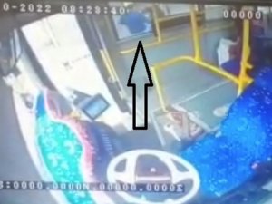 Otobüs Şoförünün Bıçakla Öldürüldüğü Anlar Kamerada